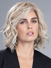 Load image into Gallery viewer, LOVELY by ELLEN WILLE in CHAMPAGNE ROOTED 16.25.24 |  Medium Blonde and Lightest Ash Blonde blend with Lightest Golden Blonde and Shaded Roots
