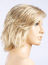 Load image into Gallery viewer, CHAMPAGNE ROOTED 22.25.26 | Light Neutral Blonde and Lightest Golden Blonde blend with Light Golden Blonde and Shaded Roots
