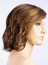 Load image into Gallery viewer, CHOCOLATE LIGHTED 830.27 | Medium Brown blended with Light Auburn and Dark Strawberry Blonde and Highlighted Bangs
